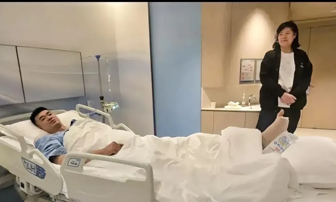 汉堡SV球员因伤退出下一场比赛的简单介绍