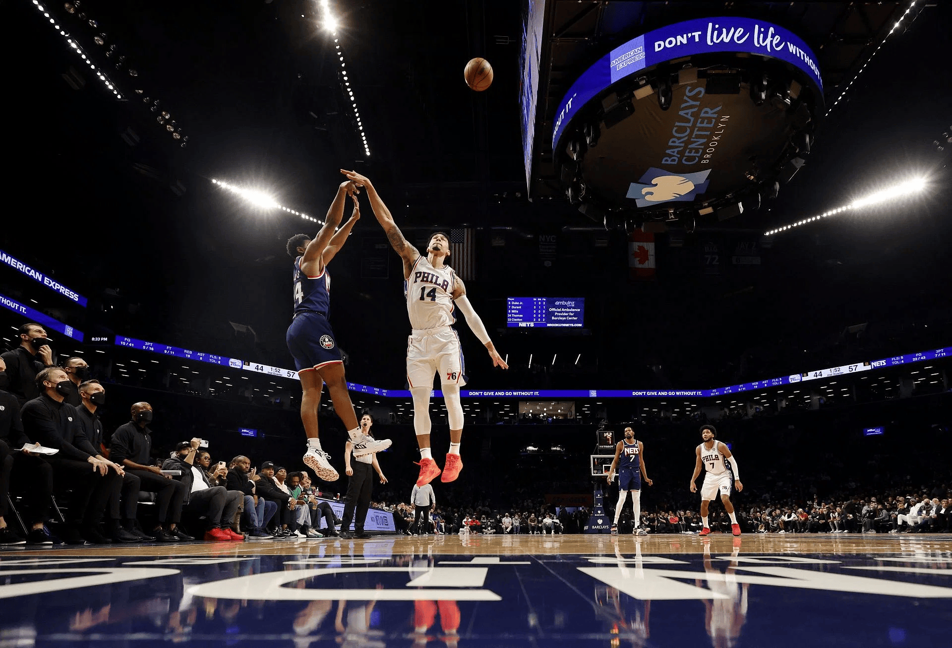 100T碾压CLG，Canyon操刀奇招英雄翻盘强强对话2025世界赛，技惊四座