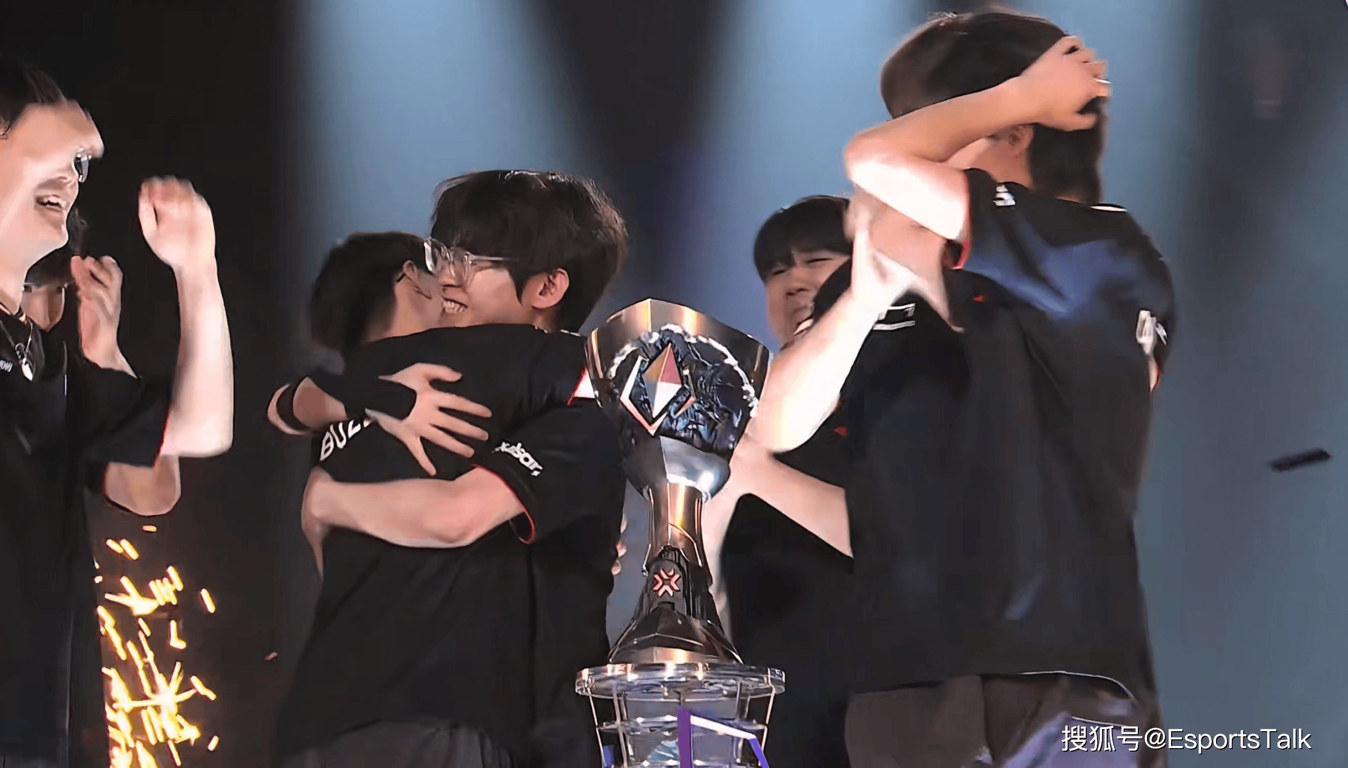 世俱杯-SHR轻取FPX,Chovy开启传奇时刻焦点之战小组赛,让粉丝疯狂欢呼