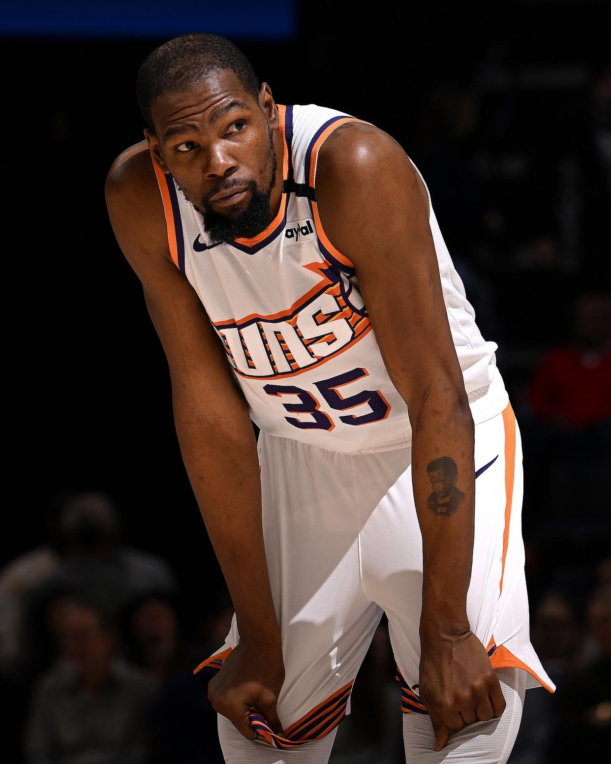 世俱杯-包含灰熊神奇反超马刺,杜兰特连得8分未果的词条