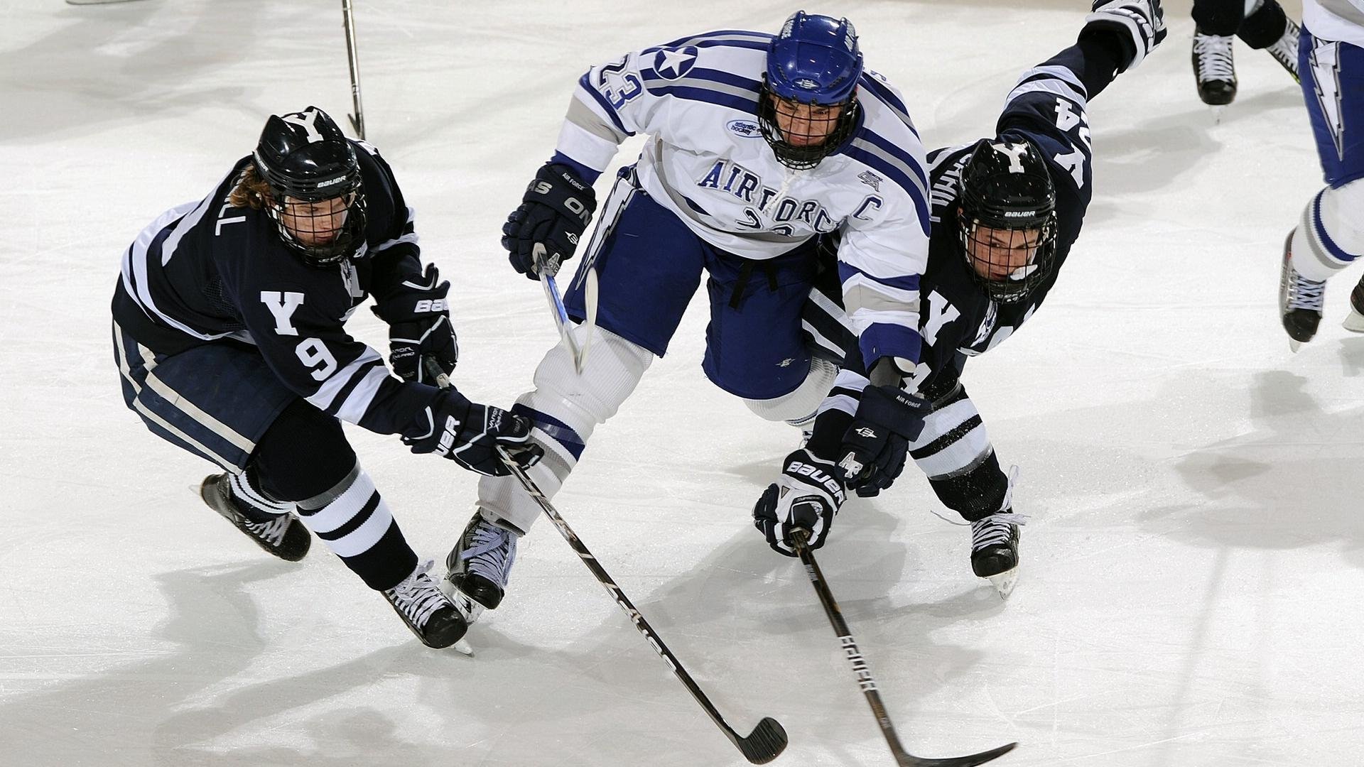 窒息的旋律，勇士的空间哲学如何瓦解独行侠，乔治谱写巨星注脚