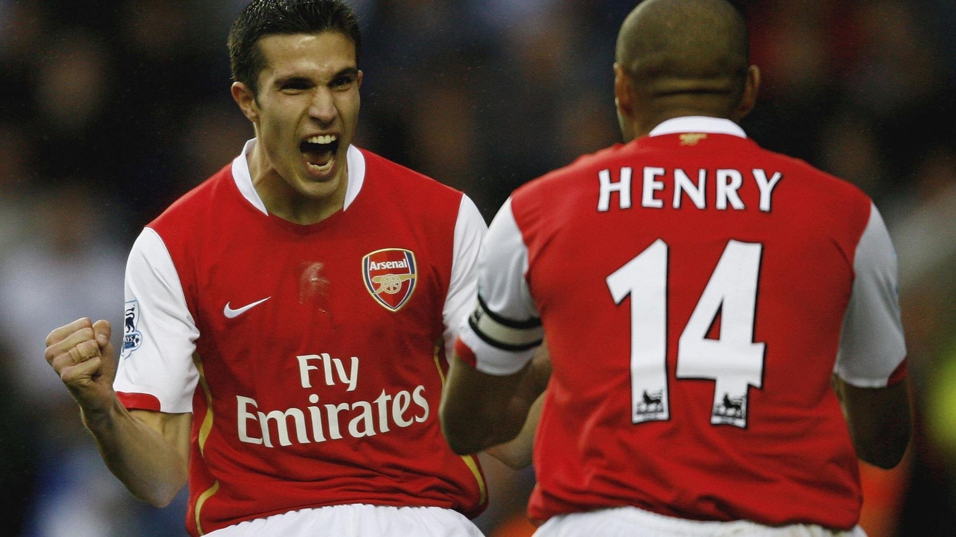 F1新赛季揭幕战之夜,萨卡在焦点战证明自己